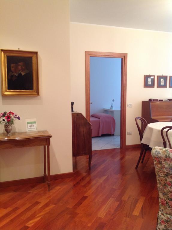 B&B Crispi Terst Pokoj fotografie